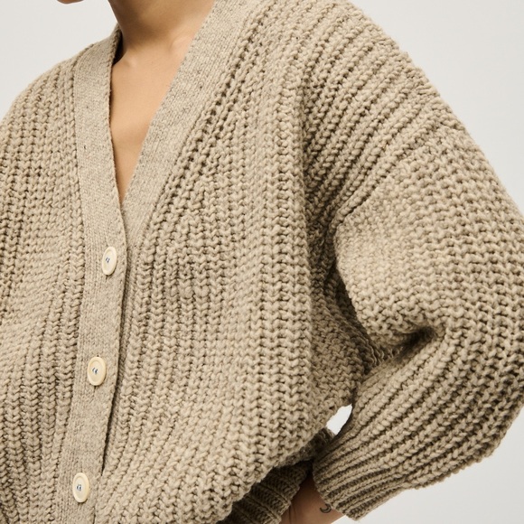 Babaa cardigan no 19 Mist - Picture 2 of 6
